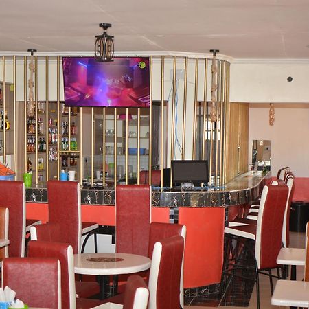 ホテル The Farm Bar And Restaurant Kakamega エクステリア 写真