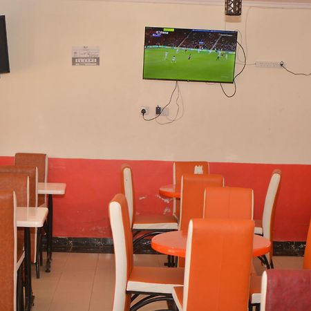 ホテル The Farm Bar And Restaurant Kakamega エクステリア 写真